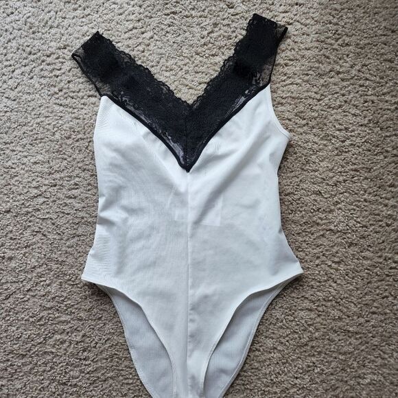 ZARA Trafaluc White Bodysuit with Black Lace Trim NWT Size Small - Picture 8 of 8